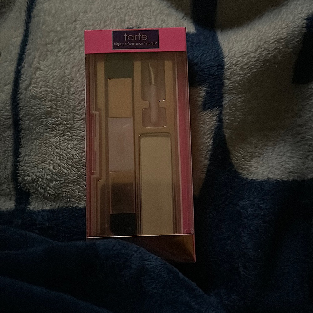 Tarte high performance naturals Big Ego brow & Root camo kit